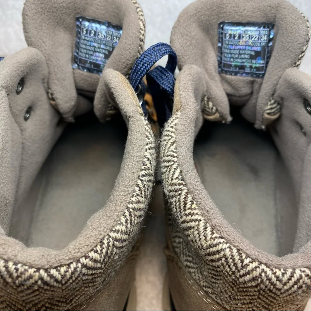 Skechers Synergy Women's Mountain Dreamer Ankle Boots Taupe Memory Foam Size 5 - Picture 7 of 14